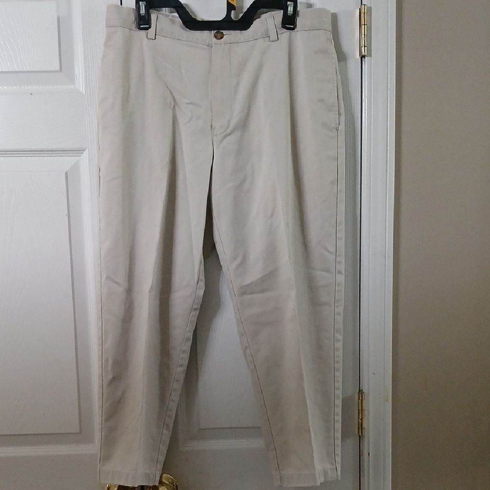 L.L. Bean Classic Fit tan flat front dress pants  Sz 34 X 25  EUC